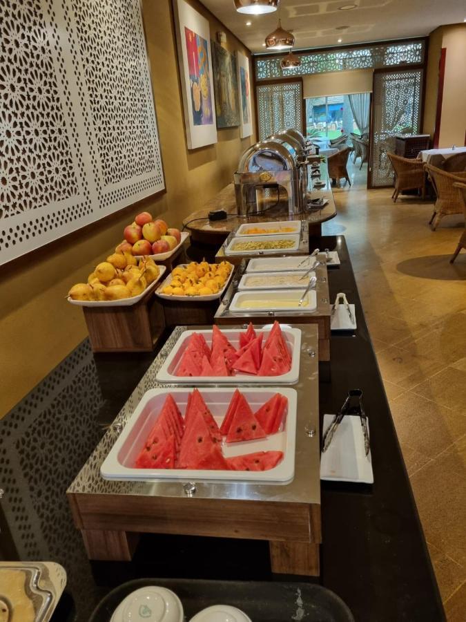 El Oumnia Puerto & Spa Ταγγέρη Εξωτερικό φωτογραφία
