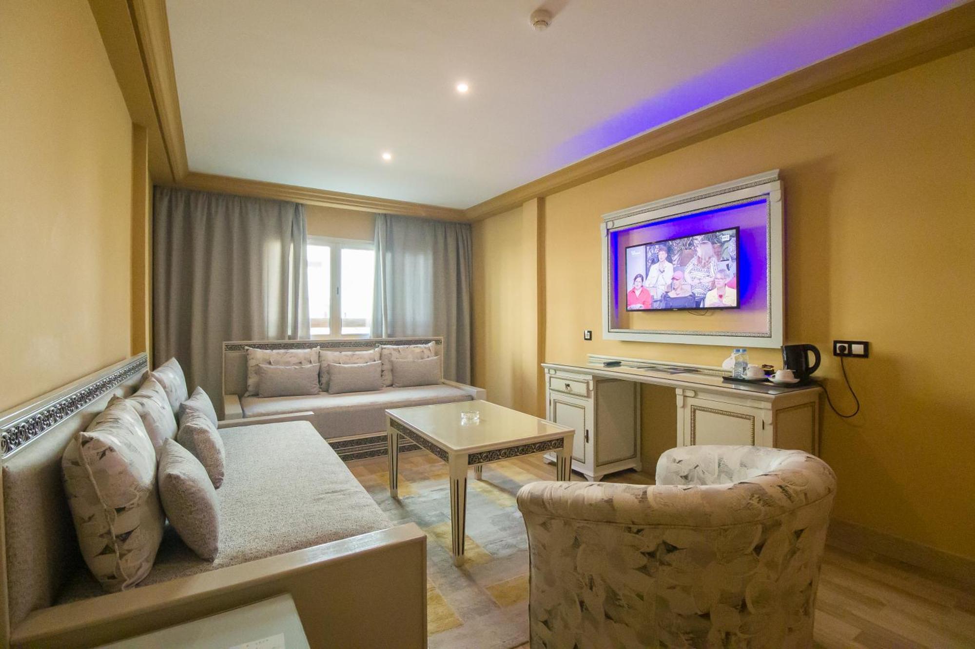 El Oumnia Puerto & Spa Ταγγέρη Εξωτερικό φωτογραφία